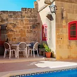 Villa Ta Happin In With Pool And Ac Xaghra