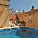 Ta Happin In With Pool And Ac Villa *