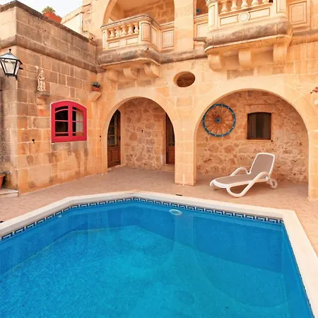 Ta Happin In With Pool And Ac * Xaghra